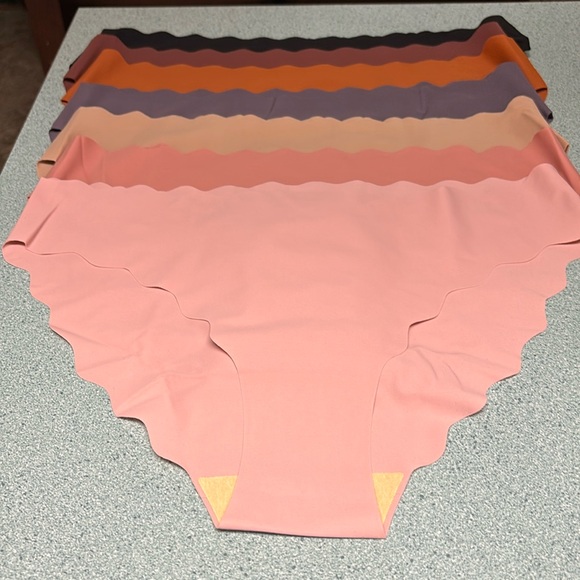 7pairs Women’s Scallop trimmed Briefs - Picture 1 of 3